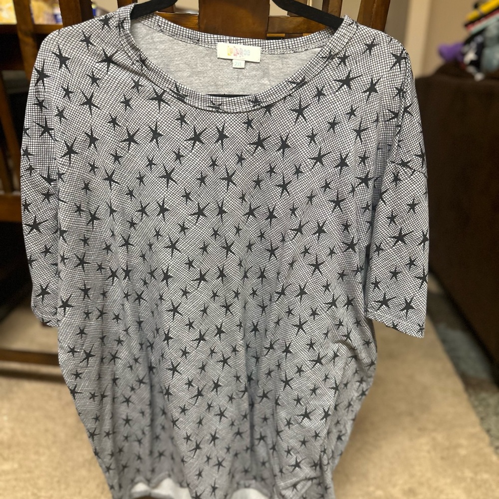 Gray Star Patterned Top